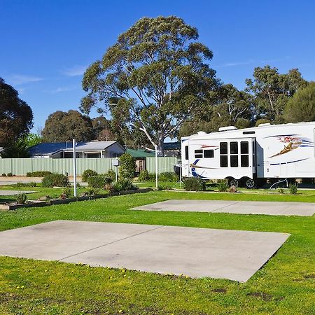 Sandhurst Motel Carrum Downs Extérieur photo