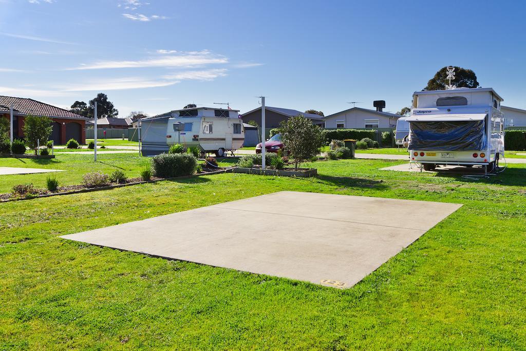 Sandhurst Motel Carrum Downs Extérieur photo